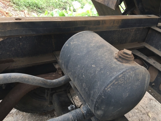 รถอีซูซุ 6 ล้อดั้ม FRR 210 แรงม้า  ปี 57.  ( รถวิ่ง 53,xxx กม. )     สนใจติดต่อ  081 - 6079515