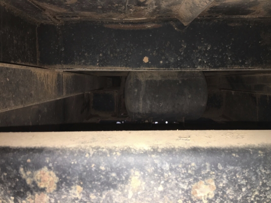 รถอีซูซุ 6 ล้อดั้ม FRR 210 แรงม้า  ปี 57.  ( รถวิ่ง 53,xxx กม. )     สนใจติดต่อ  081 - 6079515