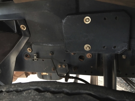 รถอีซูซุ 6 ล้อดั้ม FRR 210 แรงม้า  ปี 57.  ( รถวิ่ง 53,xxx กม. )     สนใจติดต่อ  081 - 6079515