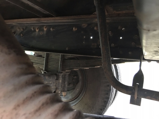 รถอีซูซุ 6 ล้อดั้ม FRR 210 แรงม้า  ปี 57.  ( รถวิ่ง 53,xxx กม. )     สนใจติดต่อ  081 - 6079515