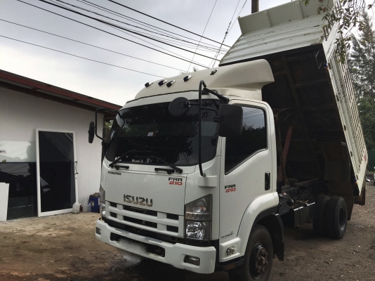 รถอีซูซุ 6 ล้อดั้ม FRR 210 แรงม้า  ปี 57.  ( รถวิ่ง 53,xxx กม. )     สนใจติดต่อ  081 - 6079515