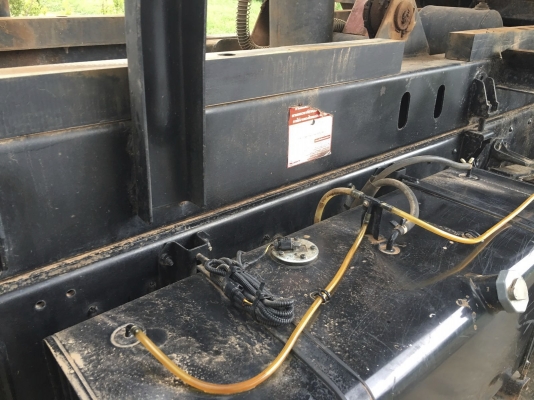 รถอีซูซุ 6 ล้อดั้ม FRR 210 แรงม้า  ปี 57.  ( รถวิ่ง 53,xxx กม. )     สนใจติดต่อ  081 - 6079515