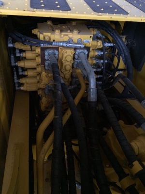 KOMATSU PC200-8MO (เจ้าของขายเอง) 5,xxx ชม. ประกันศูนย์อยู่ทุกอย่าง รถปี 13 รถออกป่ายแดง รถมือเดียว พร้อมใช้งาน สนใจติดต่อด้วย 0890854790 KOMATSU PC200-8MO (เจ้าของขายเอง) 5,xxx ชม. ประกันศูนย์อยู่ทุกอย่าง รถปี 13 รถออกป่ายแดง รถมือเดียว พร้อมใช้งาน สนใจติดต่อด้วย 0890854790