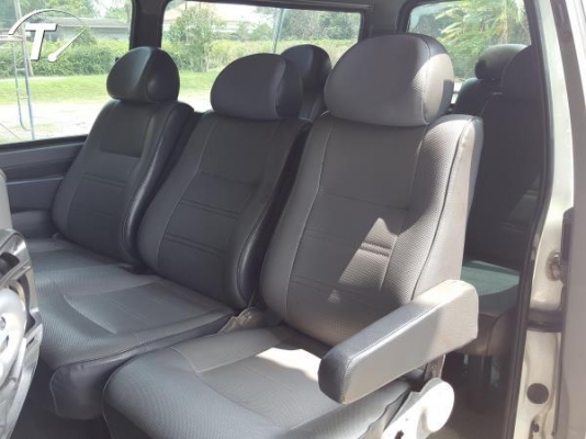 TOYOTA HIAEC เครื่องเดิมดีเซล2.8แน่น  ภายในสวย ใช้น้อยจอดมากกว่า