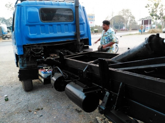 ขายรถดั้มหกล้ออีซู NPR -เครื่อง 4BE1- 110แรงม้า ดั้มยิงหลังFหน้า Fหลัง รถปี2545