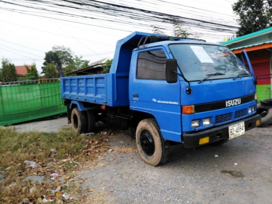 ขายรถดั้มหกล้ออีซู NPR -เครื่อง 4BE1- 110แรงม้า ดั้มยิงหลังFหน้า Fหลัง รถปี2545