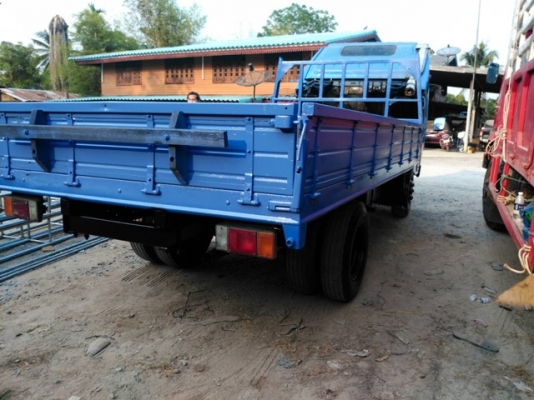 ขายรถบรรทุกหกล้ออีซูซูNPR59LU5- เครื่อง 4BD-1 -115 แรงม้าแน่นมากFหน้าFหลังน็อต 6ตัวรถห้าง