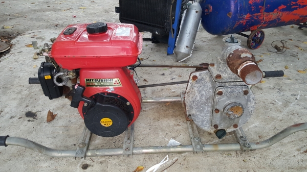 ปั้มหอยโข่ง 2 x 2 นิ้วพร้อมเครื่อง 5 แรง รหัสสินค้า Y - 13