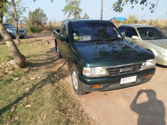 ขายรถกระบะ ISUZU TFR SPACE CAB ปี40พวงมาลัยเพาเวอร์รถเดิมบาง เครื่องแน่นๆแรงดีไม่ไอไม่จามเครื่องนิ่งมากครับประหยัดน้ำมันสุดๆ ช่วงล่างแน่นปึกครัชชีเดิมสวยไม่มีผุ เอกสารพร้อมโอน+ภาษีพรบ.ปี60 แอร์เย็นจัด+ชีดี+ล้อแม๊ก+ยางดี4เส้น+แม๊กไลเนอร์ รถสภาพพร้อมใช้งานค