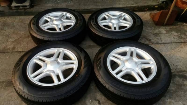 ล้อ isuzu blue power ขอบ 16  พร้อมยาง 215 70 16 ชุดล่ะ 16500