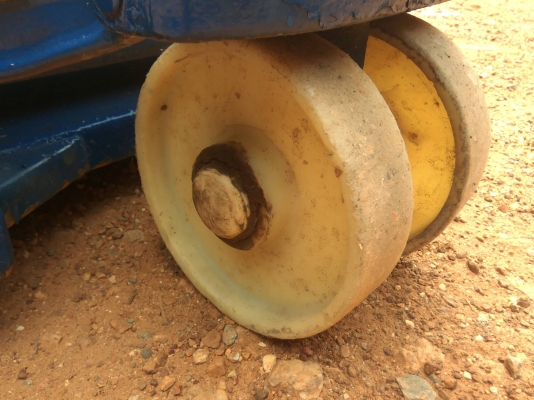 ขาย 3,500 บาท แฮนลิฟ ยกของ ใช้งานปกติ