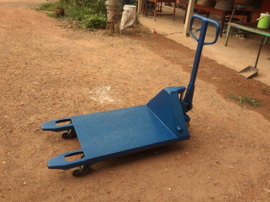 ขาย 3,500 บาท แฮนลิฟ ยกของ ใช้งานปกติ