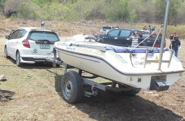 ชุดลากเรือสำหรับรถเก๋ง