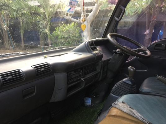 ขาย4ล้อ ไม่ติดเวลา เครื่อง100 แรง ดีเซล กระจกไฟฟ้า พวงมาลัยพาวเวอร์ แอร์ เล่มทะเบียนเอกสารครบ ขาย 225000บาท