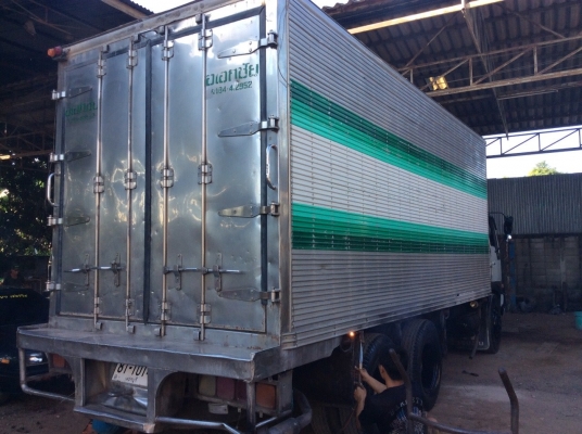 ..ตู้เปียกเลส ยาว6ม.สูง2.5ม ขาย 50,000 บาท ศุภากร 081-1903107, 081-4252943