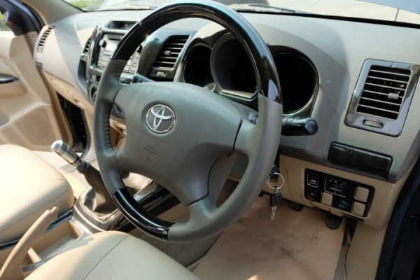 TOYOTA VIGO 3.0G TOPสุด ปี2012