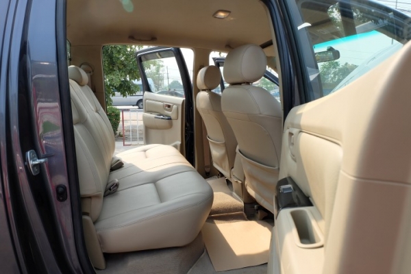 TOYOTA VIGO 3.0G TOPสุด ปี2012