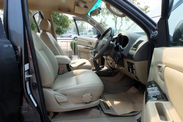 TOYOTA VIGO 3.0G TOPสุด ปี2012