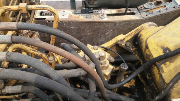 Komatsu pc80-5 ราคาใหม่