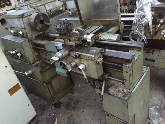 ขายเครื่องกลึง5ฟุตมีปั๊มน้ำครบ3เพลาพร้อมใช้ครับจี๋มีนะครับผม