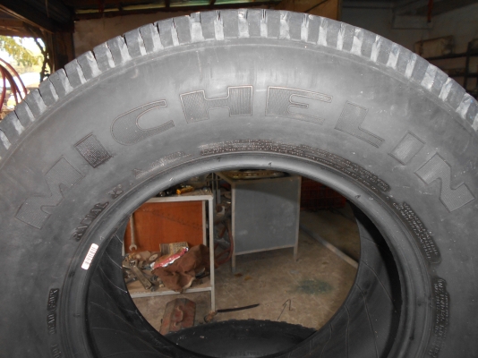 ขายยางมิชรินดอกสวยๆครับ 4เส้น สนจั 0810074646 วรุตม์ครับ 235/70R15 ยาง 80\% ขายยางมิชรินดอกสวยๆครับ 4เส้น สนจั 0810074646 วรุตม์ครับ 235/70R15 ยาง 80\%