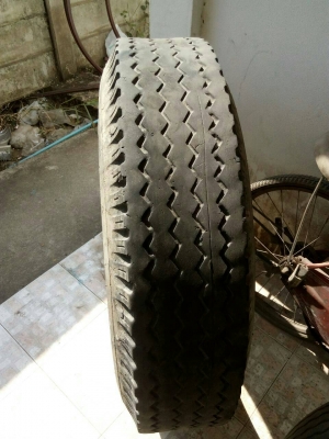 9.00-20 BRIDGESTONE มี 1 เส้น tel.081-427-3941 ไอดีไลน์ 0814273941 9.00-20 BRIDGESTONE มี 1 เส้น tel.081-427-3941 ไอดีไลน์ 0814273941