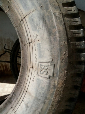 9.00-20 BRIDGESTONE มี 1 เส้น tel.081-427-3941 ไอดีไลน์ 0814273941 9.00-20 BRIDGESTONE มี 1 เส้น tel.081-427-3941 ไอดีไลน์ 0814273941
