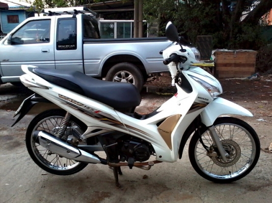 ขายWave125i หัวฉีด ปี55 (ฟรีหมวกกันน็อคใหม่1ใบ)