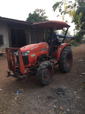 ขายKUBOTA 36แรง. อุปกร3ชิ้น. ดันหน้า. ผาน5 โรตารี่.