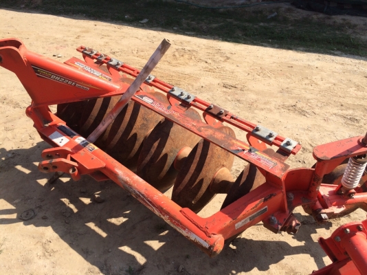 ขายคูโบต้า36แรง ทำงาน1253ชั่วโมง สวยๆถูกๆ ราคา275000บาท โทร.0898536866 ขายคูโบต้า36แรง ทำงาน1253ชั่วโมง สวยๆถูกๆ ราคา275000บาท โทร.0898536866