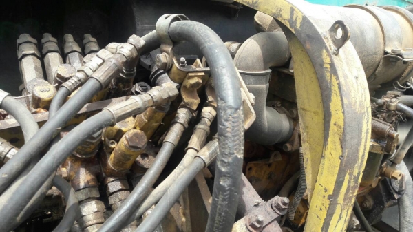 รถขุด PC30-7 รถดี...สีไม่ค่อยสวย ใช้งานอยู่ประจำ