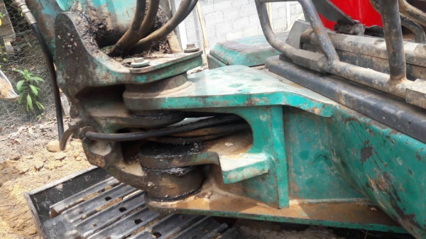 รถขุด PC30-7 รถดี...สีไม่ค่อยสวย ใช้งานอยู่ประจำ