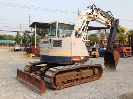 KOMATSU PC75UU ญี่ปุ่นแท้ สภาพเทพมาก พร้อมใช้ โทร.090-986-2521 อ๊อบ