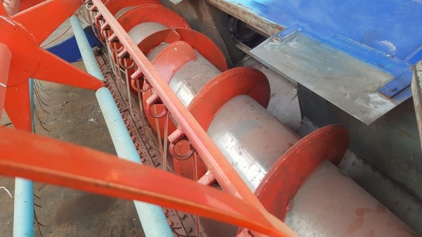 ขายรถเกี่ยวข้าว ช่วงล่าง12 ส.ทวี โซ่49ข้อ ลูเลอร์10ลูก เครื่องอีซูซุ 6BG1 สภาพสวยเดิม พร้อมลงงานทำสีใหม่ทั้งคัน