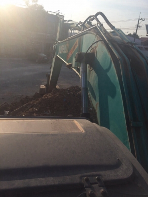 ขายรถแบคโฮ KOBELCO SK200 YN09 พร้อมใช้ สนใจโทร 081-970-1072