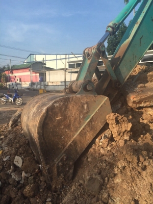 ขายรถแบคโฮ KOBELCO SK200 YN09 พร้อมใช้ สนใจโทร 081-970-1072