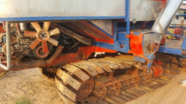 ขายรถเกี่ยวข้าว รองกระสอบ เครื่องอีซูซุ 185ฝาส้ม 6BG1 สภาพใช้งานได้ เก็บสีให้ใหม่ ขายรถเกี่ยวข้าว รองกระสอบ เครื่องอีซูซุ 185ฝาส้ม 6BG1 สภาพใช้งานได้ เก็บสีให้ใหม่