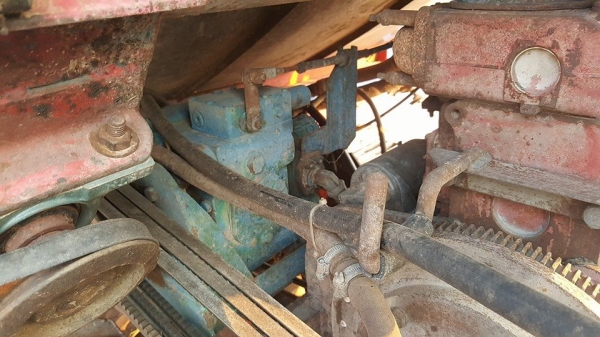 ขายรถเกี่ยวข้าว รองกระสอบ เครื่องอีซูซุ 185ฝาส้ม 6BG1 สภาพใช้งานได้ เก็บสีให้ใหม่ ขายรถเกี่ยวข้าว รองกระสอบ เครื่องอีซูซุ 185ฝาส้ม 6BG1 สภาพใช้งานได้ เก็บสีให้ใหม่