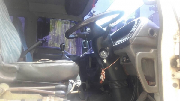 ขายดาวน์10ล้อดั้มพ์ ISUZU FXZ23NZ24 เครื่อง 270แรงม้า ปี49 สนใจโทร 081-970-1072