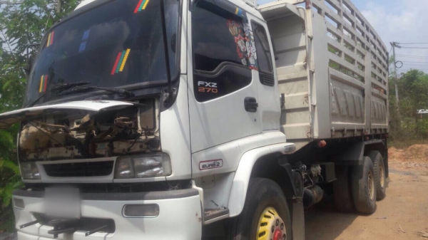 ขายดาวน์10ล้อดั้มพ์ ISUZU FXZ23NZ24 เครื่อง 270แรงม้า ปี49 สนใจโทร 081-970-1072 ขายดาวน์10ล้อดั้มพ์ ISUZU FXZ23NZ24 เครื่อง 270แรงม้า ปี49 สนใจโทร 081-970-1072