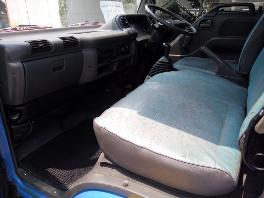 4 ล้อบรรทุก *ไม่ติดเวลา* ISUZU *Euro.2* NKR 100 แรงม้า *Turbo+Inter* ยาว 3.20 ม.* รถสวยเดิม+สวยจริง * รถห้างแท้ * มีเล่มพร้อมโอน *