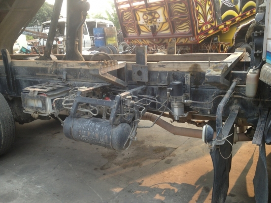 ISUZU Deca 195. 2 เพลาดั้ม คัซซีสวย เครื่องดีมาก เกียร์ฟุลเลอร์ กะบะกว้าง 250 ซม. ยาว 600 ซม.