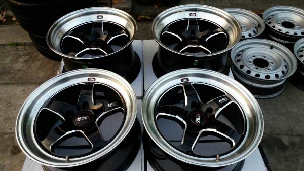 ล้อเวลขอบ 17 ชุดล่ะ 12500