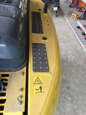 KOMATSU PC200-8MO (เจ้าของขายเอง) 5,xxx ชม. ประกันศูนย์อยู่ทุกอย่าง รถปี 13 รถออกป่ายแดง รถมือเดียว พร้อมใช้งาน  สนใจติดต่อด้วย 0890854790