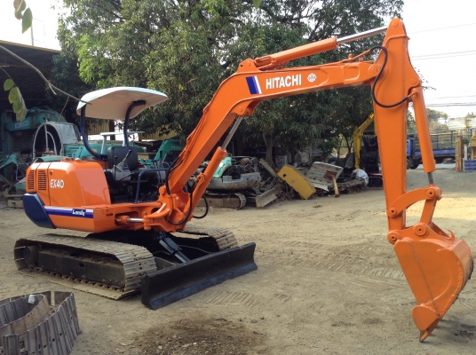 ขายรถขุดแบคโฮ HITACHI EX40 ขนาดPc40 รถเก่านอกแท้ 100\% (คอลโทลสั้น ปั๊มนิ้ว ระบบไว) เครื่องแน่น ปั๊มแรง แทรคเหล็ก รถพร้อมใช้งาน เอกสารใบอินวอยครบ ราคา 480,000 ต่อรองได้