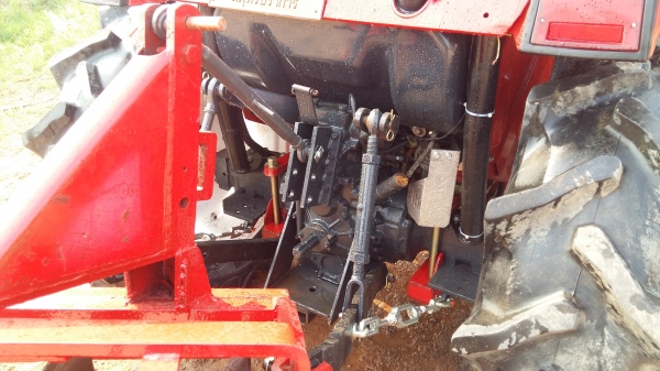 ขายยันม่าร์ 45แรงสวยๆถูกๆครับ เครื่องดีมาก เกียร์ดี ไฮดรอลิกส์ดี แถมดันดินหน้าและผาน6 CMTครับ