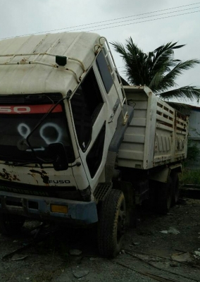 จองแล้วครับ สิบล้อ มิตซู ไอ้หลง FN-527-TD-5853-6D16-195 ดั้มสามมิต10สปีส สภาพเดิมๆรถใช้งานได้ปกติ เล่มทะเบียนพร้อมโอน