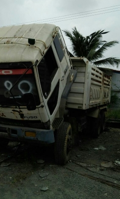 จองแล้วครับ สิบล้อ มิตซู ไอ้หลง FN-527-TD-5853-6D16-195 ดั้มสามมิต10สปีส สภาพเดิมๆรถใช้งานได้ปกติ เล่มทะเบียนพร้อมโอน