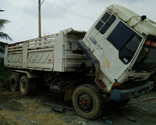 จองแล้วครับ สิบล้อ มิตซู ไอ้หลง FN-527-TD-5853-6D16-195 ดั้มสามมิต10สปีส สภาพเดิมๆรถใช้งานได้ปกติ เล่มทะเบียนพร้อมโอน