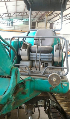 ขายรถ ยี่ห้อ KOMATSU รุ่น PC40 ขายรถ ยี่ห้อ KOMATSU รุ่น PC40